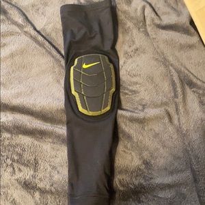 New padded Nike arm sleeve